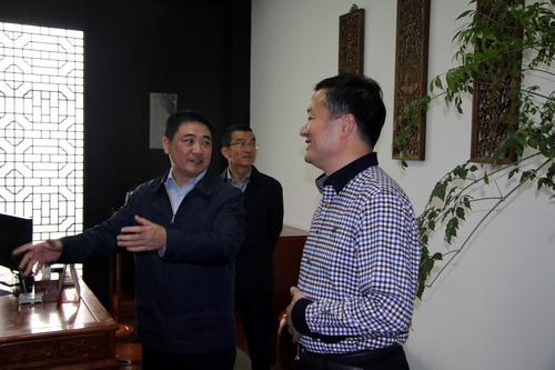 柯橋區(qū)委書記徐國龍來公司調(diào)研